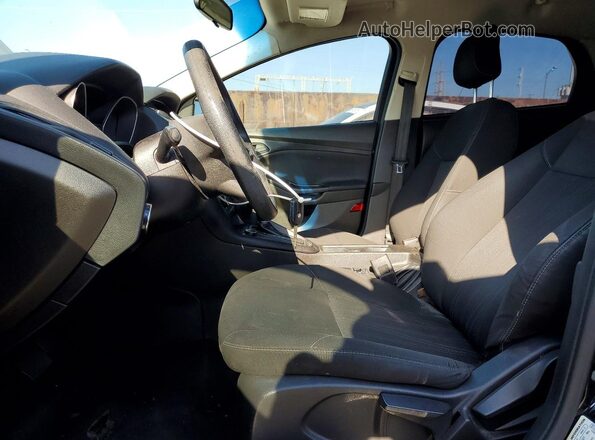 1FADP3E25GL362333 2016 FORD FOCUS Black Front interior view