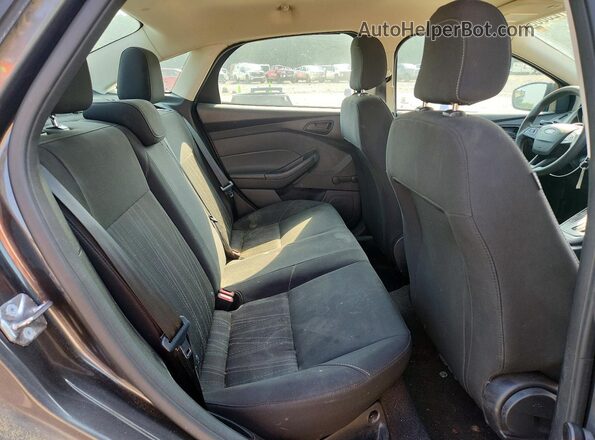 1FADP3E26HL251808 2017 FORD FOCUS Gray Հետևի նստատեղերի տեսք