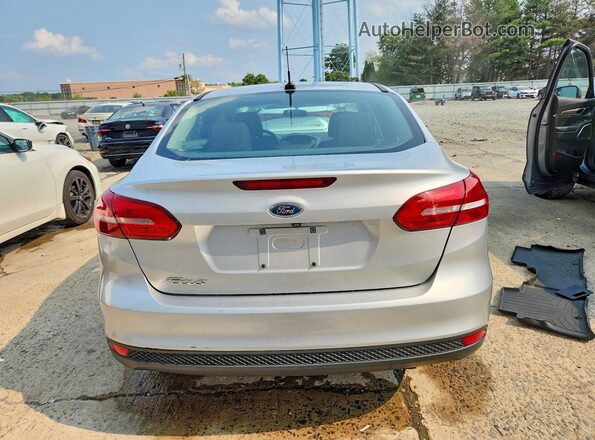 1FADP3E26HL335675 2017 FORD FOCUS Silver Вид ззаду
