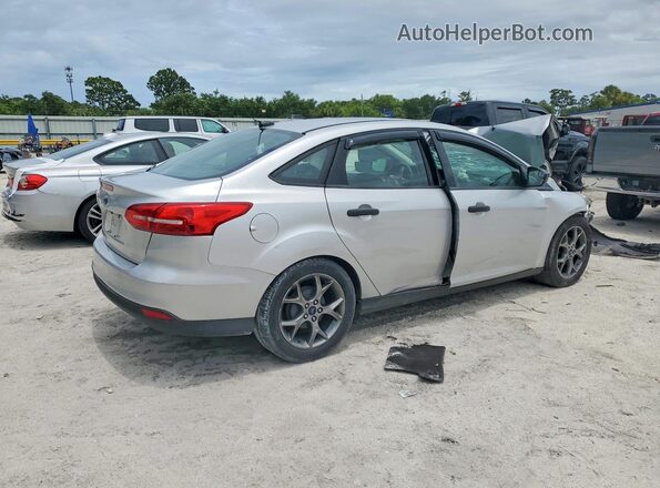 1FADP3E27GL355416 2016 FORD FOCUS Серебряный Задняя правая четверть