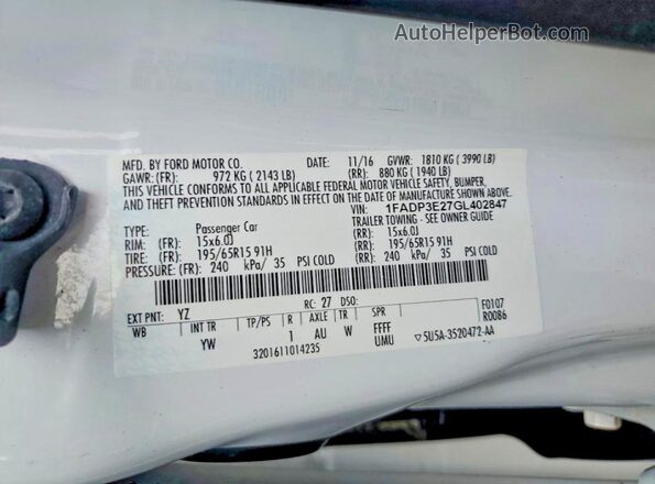 1FADP3E27GL402847 2016 FORD FOCUS White Engine compartment view