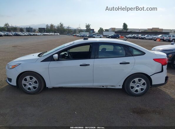 1FADP3E28JL278885 2018 FORD FOCUS White Սալոնի 360 աստիճան տեսք