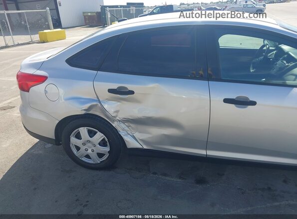 1FADP3E29GL276233 2016 FORD FOCUS Silver Դիմացի տեսք