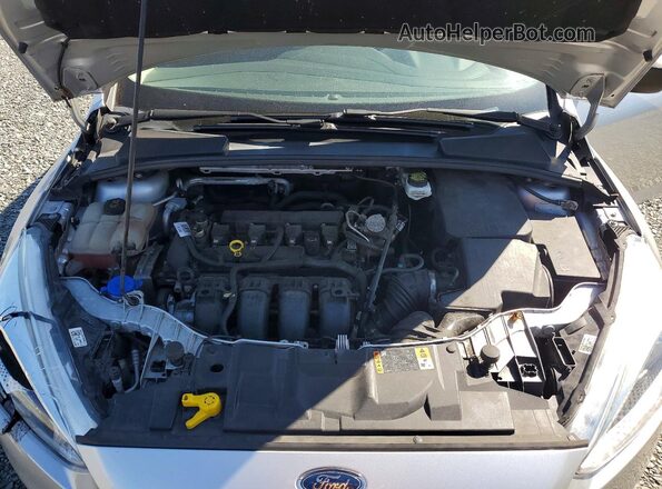 1FADP3E29HL325643 2017 FORD FOCUS Silver Սալոնի հետևի տեսք