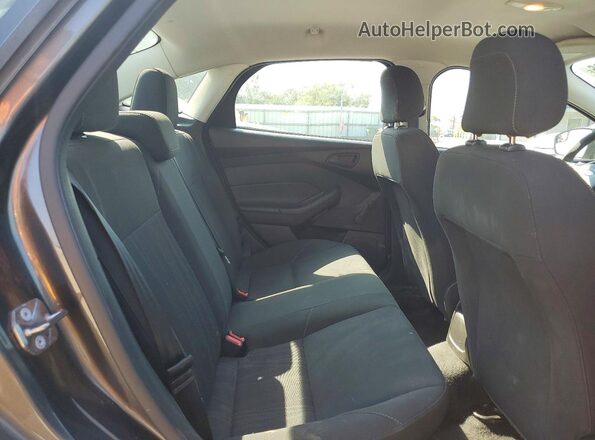 1FADP3E2XGL247176 2016 FORD FOCUS Gray Vista de los asientos traseros