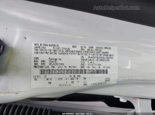 1FADP3E2XGL329750 2016 FORD FOCUS White ძრავის განყოფილების ხედი