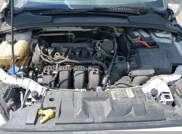 1FADP3E2XGL329750 2016 FORD FOCUS White უკანა ხედი