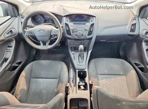 1FADP3E2XHL269230 2017 FORD FOCUS Silver წინა პანელის ხედი