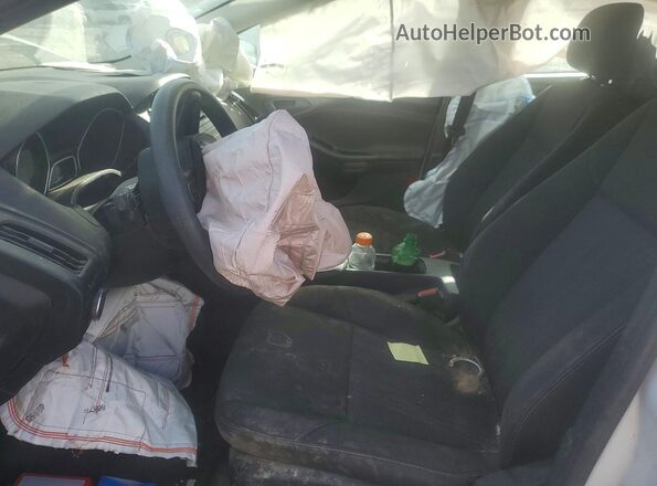 1FADP3E2XHL284312 2017 FORD FOCUS White წინა სალონის ხედი