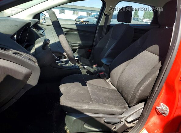 1FADP3F20GL272683 2016 FORD FOCUS Red Engine compartment view