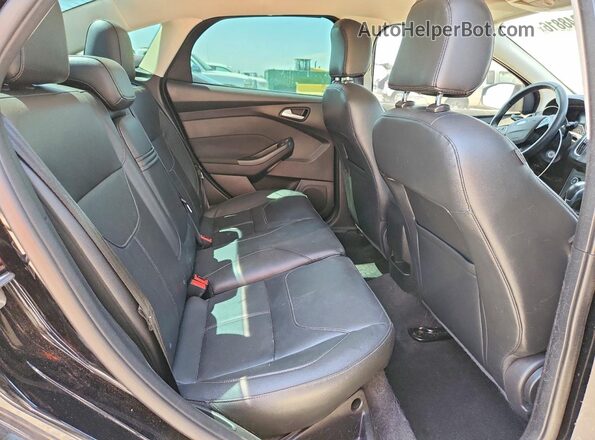 1FADP3F20GL395190 2016 FORD FOCUS Black Հետևի նստատեղերի տեսք
