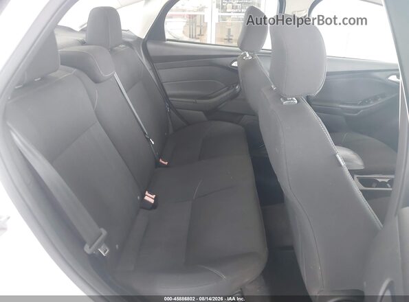 1FADP3F20HL246439 2017 FORD FOCUS White VIN կոդի պիտակի տեսք