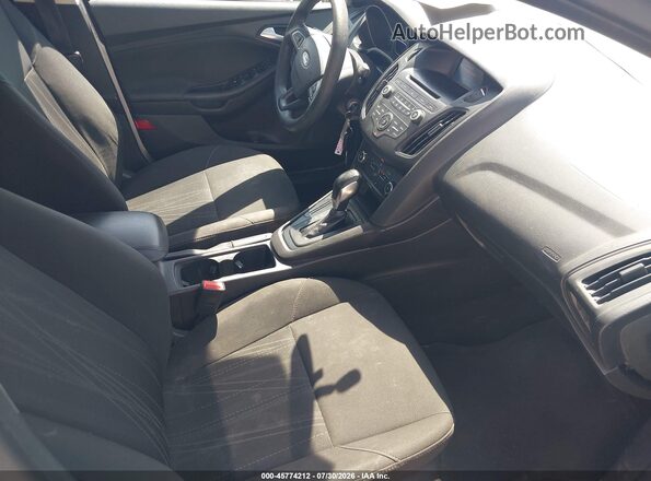 1FADP3F20HL288433 2017 FORD FOCUS Silver Вид салону спереду