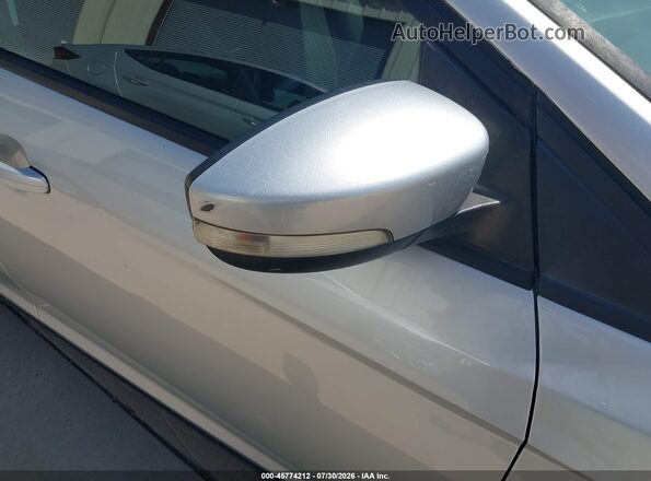 1FADP3F20HL288433 2017 FORD FOCUS Silver Вид задньої частини салону
