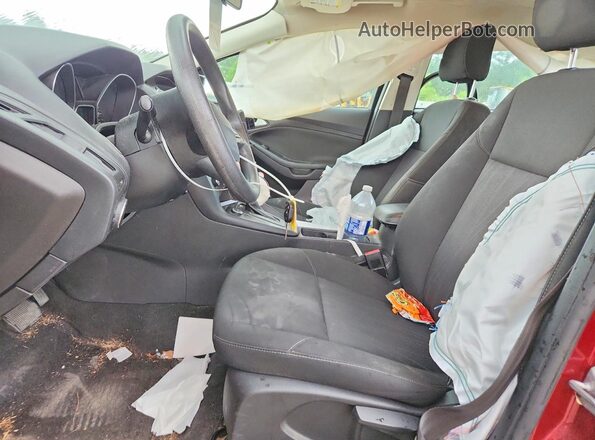 1FADP3F20HL312052 2017 FORD FOCUS Бордовый Вид салона спереди