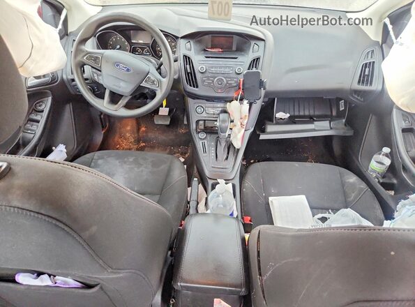 1FADP3F20HL312052 2017 FORD FOCUS Бордовый Вид панели приборов