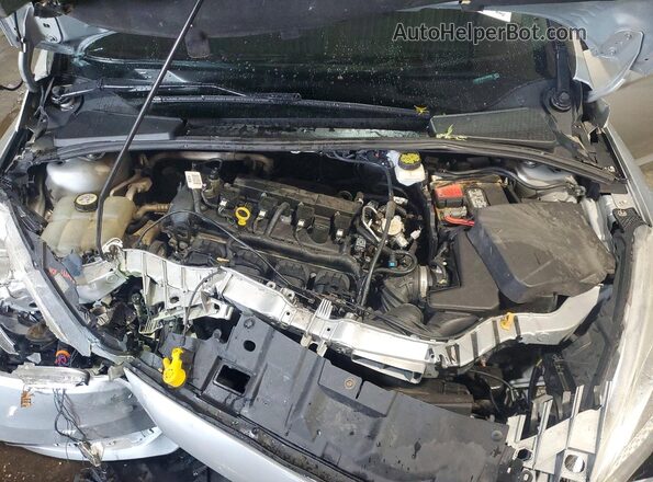 1FADP3F20JL328659 2018 FORD FOCUS Silver Vista interior trasera