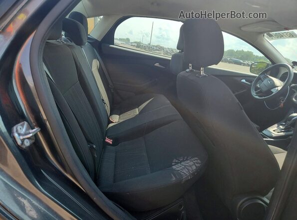 1FADP3F21HL219220 2017 FORD FOCUS Gray უკანა სავარძლების ხედი