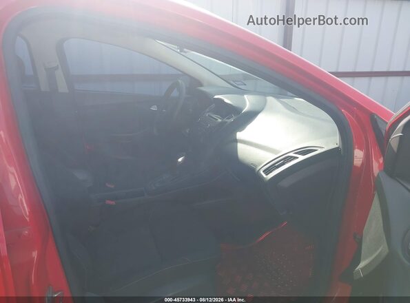 1FADP3F21HL222523 2017 FORD FOCUS Red Вид салону спереду