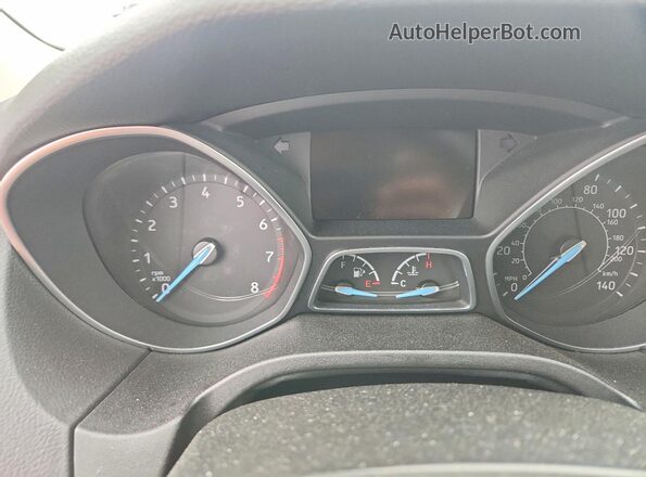 1FADP3F21JL268505 2018 FORD FOCUS Silver Instrument cluster view