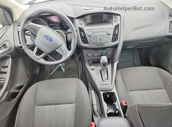 1FADP3F21JL268505 2018 FORD FOCUS Silver Dashboard view