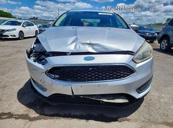 1FADP3F21JL329030 2018 FORD FOCUS Silver Front view