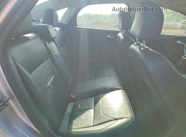 1FADP3F22GL224747 2016 FORD FOCUS Silver Widok tylnych siedzeń