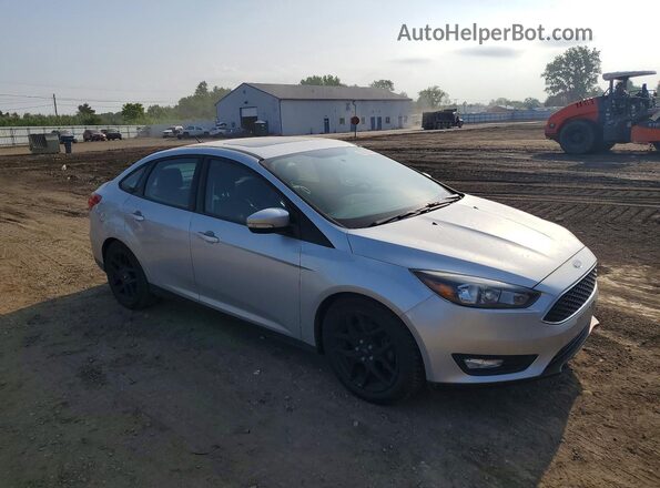 1FADP3F22GL224747 2016 FORD FOCUS Silver Przód prawy