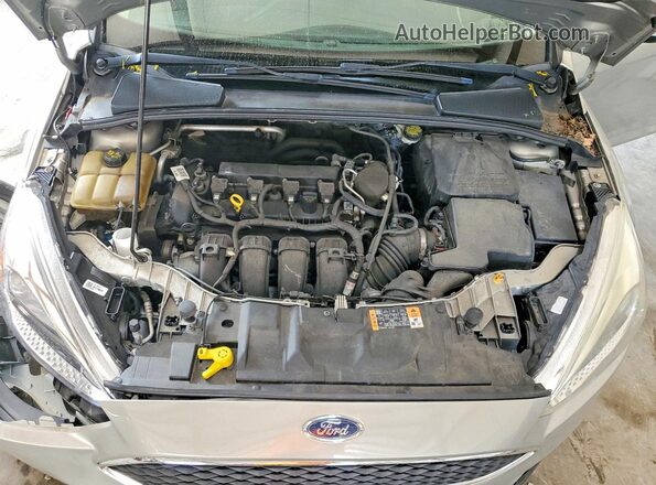 1FADP3F22GL288349 2016 FORD FOCUS Бежевый Вид задней части салона
