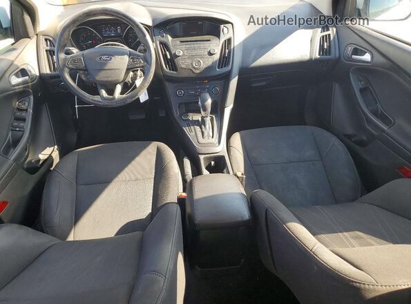 1FADP3F22HL216939 2017 FORD FOCUS Белый Вид панели приборов