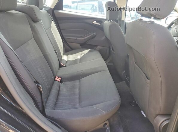 1FADP3F22HL294265 2017 FORD FOCUS Черный Вид задних сидений