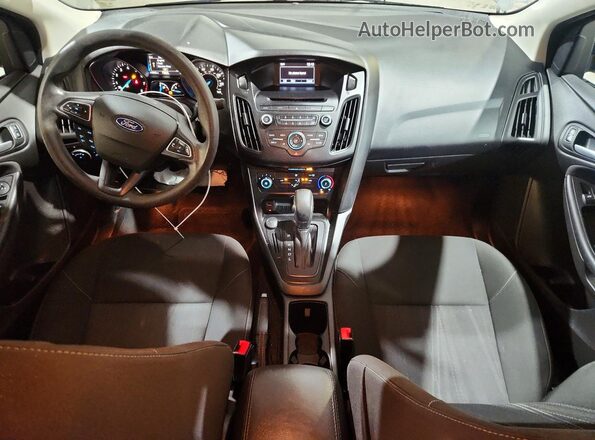 1FADP3F22HL297439 2017 FORD FOCUS Gray Vista del salpicadero