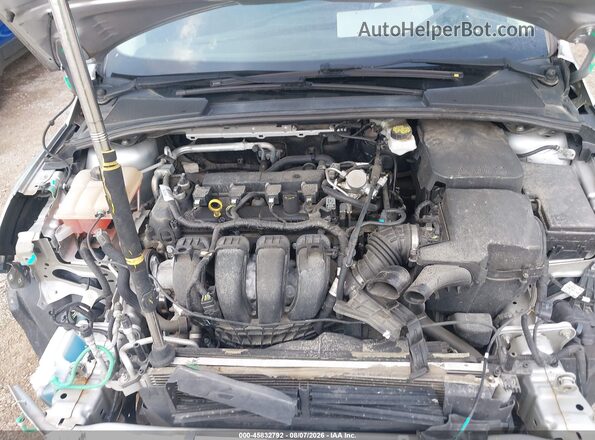 1FADP3F22JL224898 2018 FORD FOCUS Silver Вид ззаду