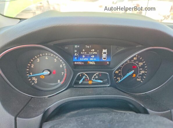 1FADP3F22JL240258 2018 FORD FOCUS Green Instrument cluster view