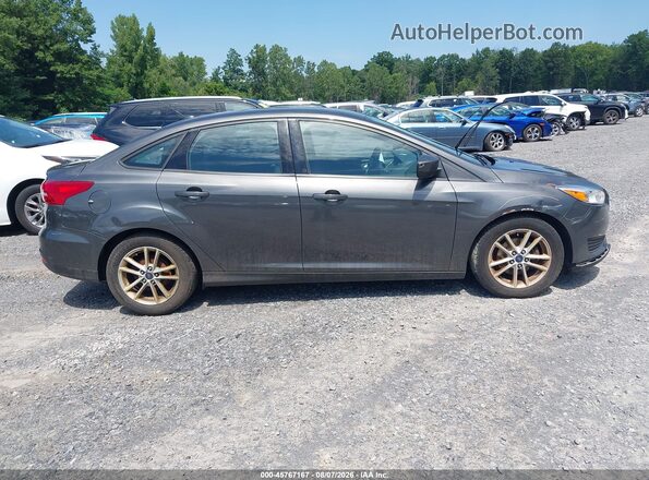1FADP3F22JL257688 2018 FORD FOCUS Gray Widok wnętrza z tyłu