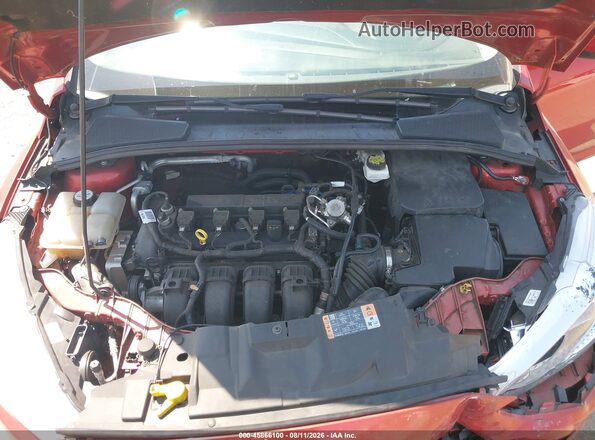 1FADP3F22JL271106 2018 FORD FOCUS Red უკანა ხედი