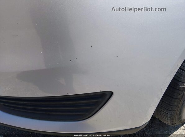 1FADP3F22JL328565 2018 FORD FOCUS Серебряный 