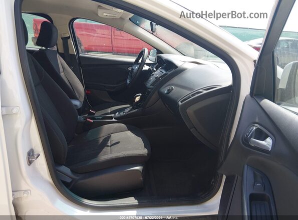 1FADP3F23GL340975 2016 FORD FOCUS White Widok wnętrza z przodu