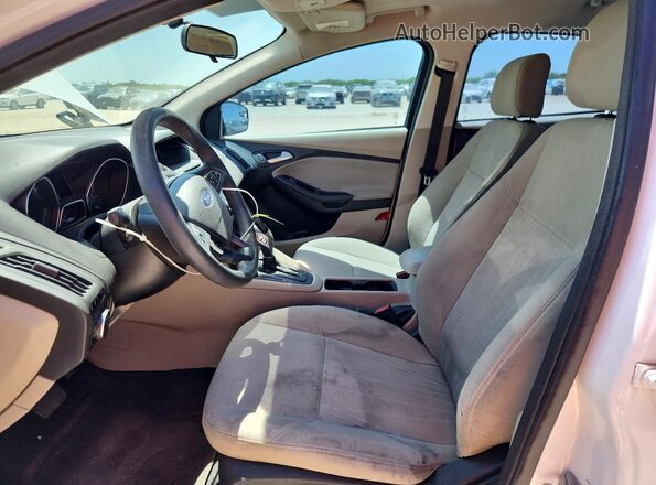 1FADP3F23GL351118 2016 FORD FOCUS Белый Вид салона спереди