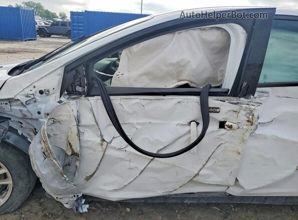 1FADP3F23GL399640 2016 FORD FOCUS White Սալոնի դիմացի տեսք