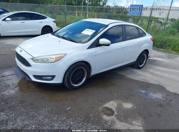 1FADP3F23HL231224 2017 FORD FOCUS White Przód lewy