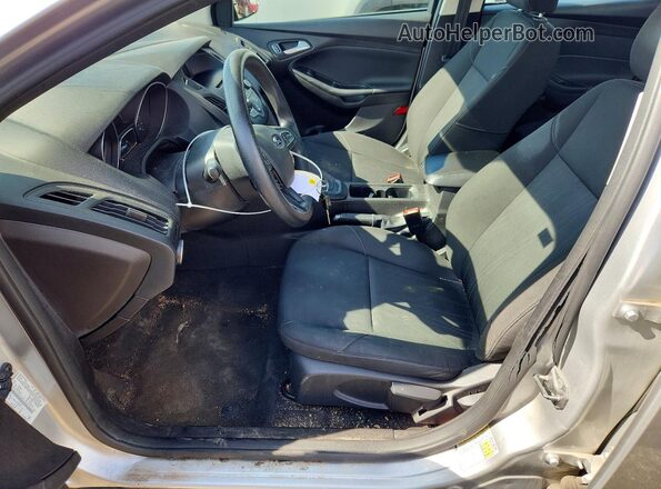 1FADP3F23HL294758 2017 FORD FOCUS Silver Vista interior delantera