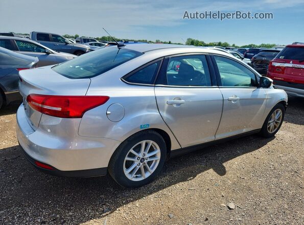 1FADP3F23HL294758 2017 FORD FOCUS Silver Trasero derecho