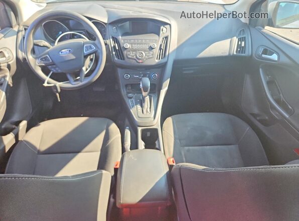 1FADP3F23JL319972 2018 FORD FOCUS Silver Առջևի վահանակի տեսք