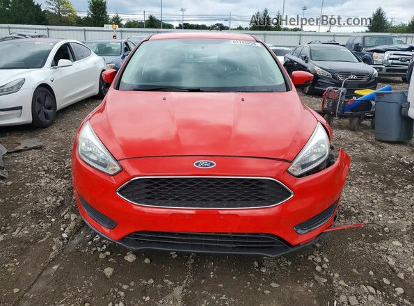 1FADP3F24GL280186 2016 FORD FOCUS Red Widok z przodu