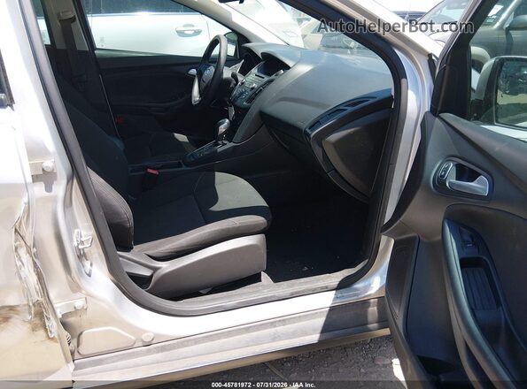 1FADP3F24GL284321 2016 FORD FOCUS Silver Vista interior delantera