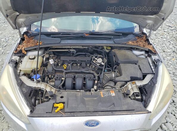 1FADP3F24GL348924 2016 FORD FOCUS Silver Vista interior trasera