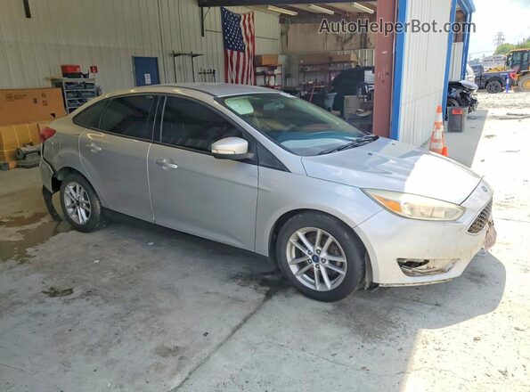 1FADP3F24GL348924 2016 FORD FOCUS Silver Delantero derecho