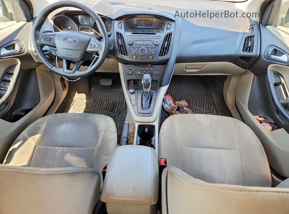 1FADP3F24HL212312 2017 FORD FOCUS Бежевый Вид панели приборов