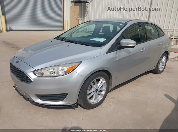 1FADP3F24HL288435 2017 FORD FOCUS Silver Передня ліва чверть
